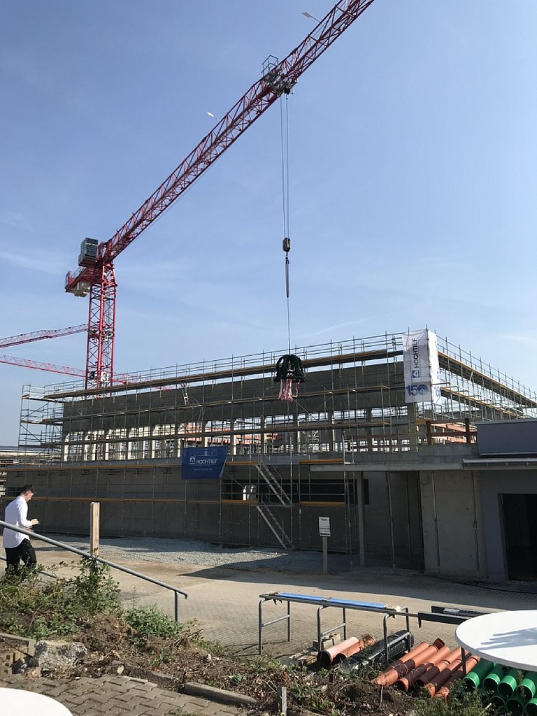 Das Richtfest fand im September 2024 statt.